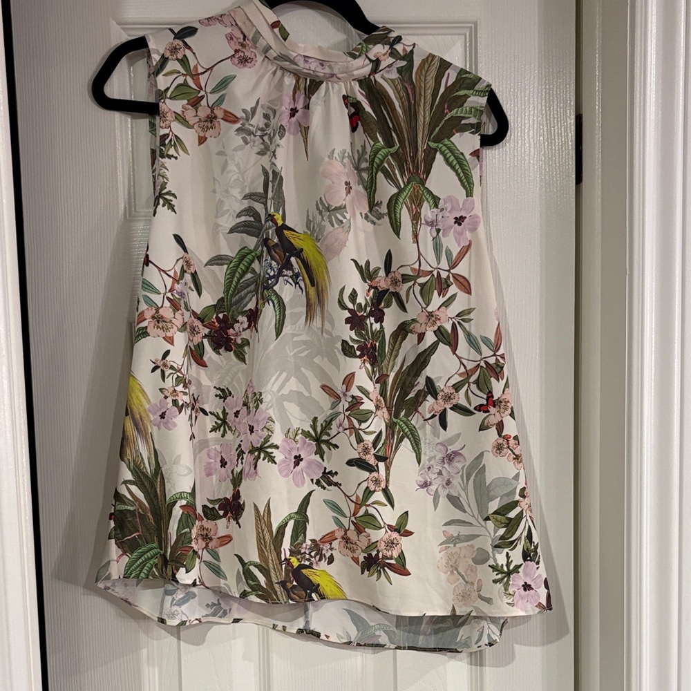 H&M Floral Print Sleeveless Blouse